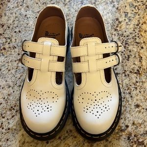 Dr. Marten Mary Janes size 7